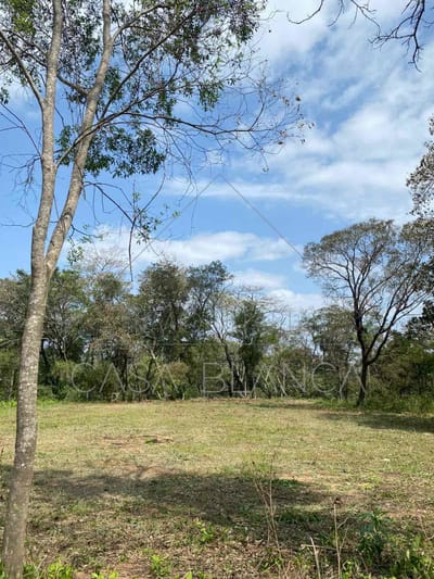 Terreno en San Bernardino, a cuadras del centro y con vista al lago.