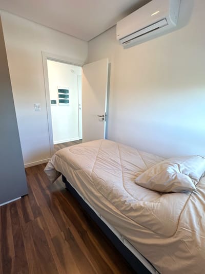 Alquilo hermoso departamento de 2 dormitorios, completamente amoblado y listo para habitar.