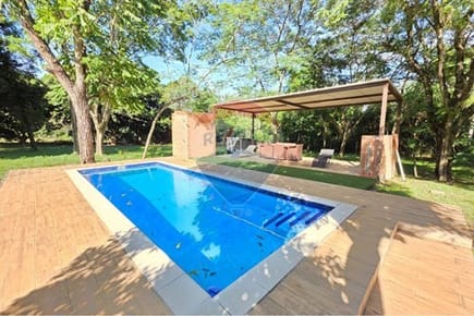 En Venta Hermoso Chalet en San Bernardino, Condominio Villa María