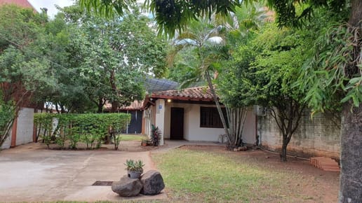 ALQUILO CASA TIPO CHALET EN BARRIO VILLA AURELIA