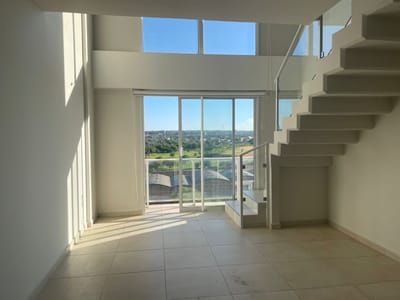Alquilo Departamento tipo Dúplex en Trinity Tower – Zona CIT