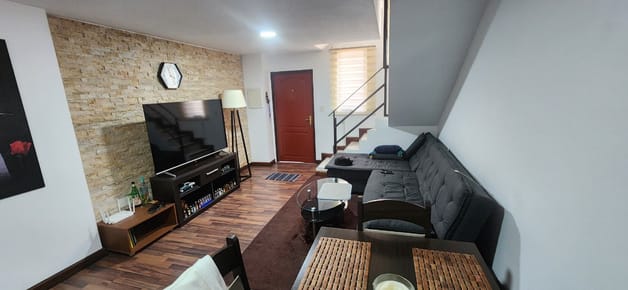 VA462 / IMPECABLE APARTAMENTO TIPO DUPLEX EN VENTA DE 2 DORMITORIOS Y 2 BAÑOS / JACINTO VERA