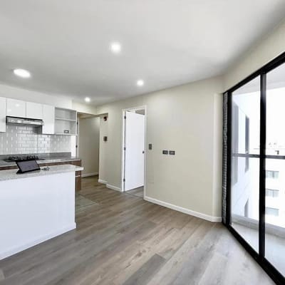 Moderno Departamento de  dorm en Av Principal