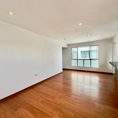 BAJ DE PRECIO Dplex de dos dormitorios con amplia terraza en Lince