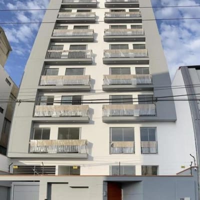 Entrega Inmediata Venta de Departamento  dorm en Brea