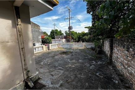 Terreno Exclusivo en Santísima Trinidad: 720 m² con Potencial Ilimitado para Desarrollo Residencial o Comercial.