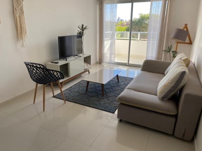 Departamento amoblado de 2 Dormitorios en barrio Jara