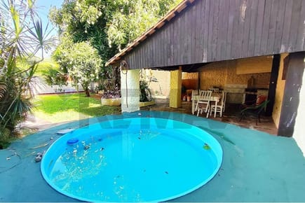Residencia Exclusiva en Venta - Barrio San Vicente, Asunción