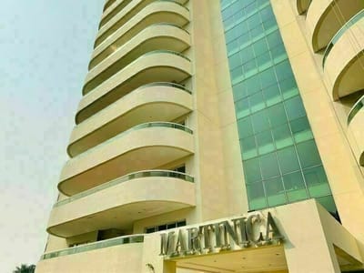 EN VENTA DEPARTAMENTO TOTALMENTE AMOBLADO DE 3 HABITACIONES EN SUITE EN EL EDIFICIO MARTINICA