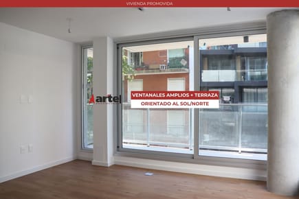 Venta de Apartamento al frente de 2 Dormitorios en Centro