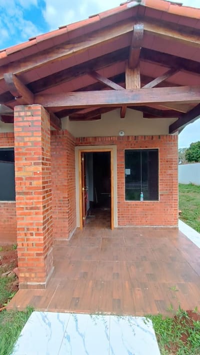 VENDO CASA TIPO CHALET EN J. AUGUSTO SALDIVAR