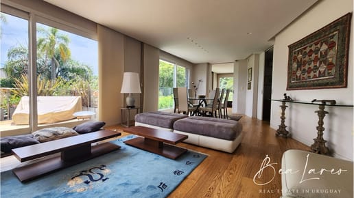 Apartamento con espectacular ubicación en venta en Carrasco
