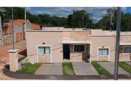 VENDO CHALET DE 3 DORMITORIOS EN CONDOMINIO YERUTI