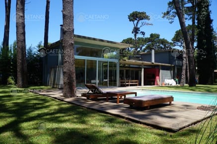 Alquiler casa en Punta del Este - 4 dormitorios