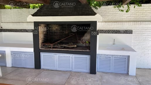 Venta casa 6 dormitorios. Playa mansa, Punta del Este