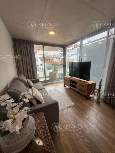 Alquiler temporal apartamento 1 dormitorio. Península, Punta del Este.
