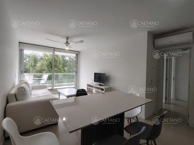 Alquiler temporal, apartamento 2 dormitorios. Punta del Este.