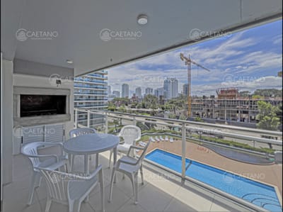 Venta. apto. Torre con servicios