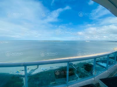 Venta apartamento 4 dormitorios. Playa mansa, Punta del Este.