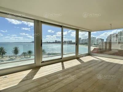 Penthouse en Venta Frente Al Mar Pileta - Peninsula