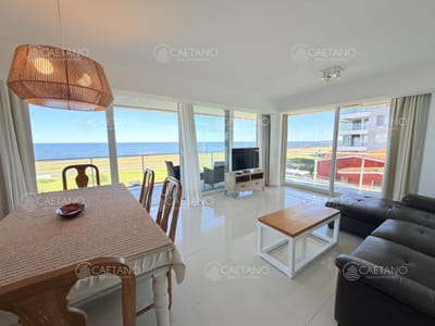Apartamento en venta 2 dormitorios, Playa Mansa - Punta del Este