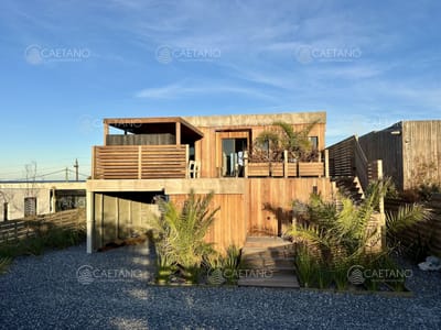 Casa en venta a estrenar en Punta Piedras Manantiales Vista al Mar