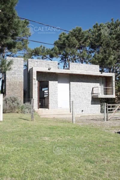 Casa de piedra en Rincón del Indio