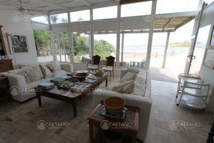 Casa sobre la playa, ideal para veranear!