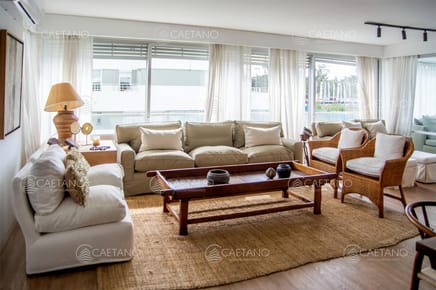 Venta apartamento 3 dormitorios Playa Brava - Punta del Este