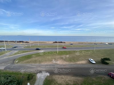 Venta apartamento 3 dormitorios playa mansa Punta del Este