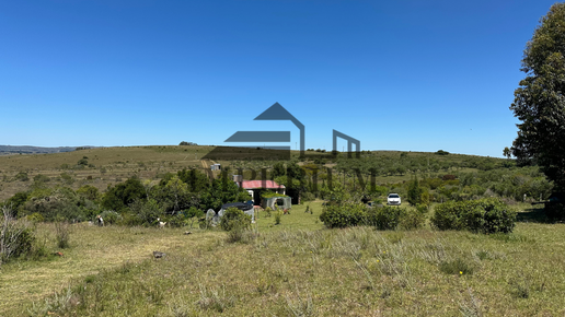 Charca de 6 hectáreas, Pueblo Edén
