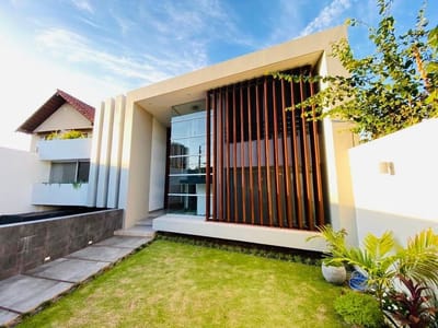 Espectacular Casa En Venta Zona Norte, Av. Banzer