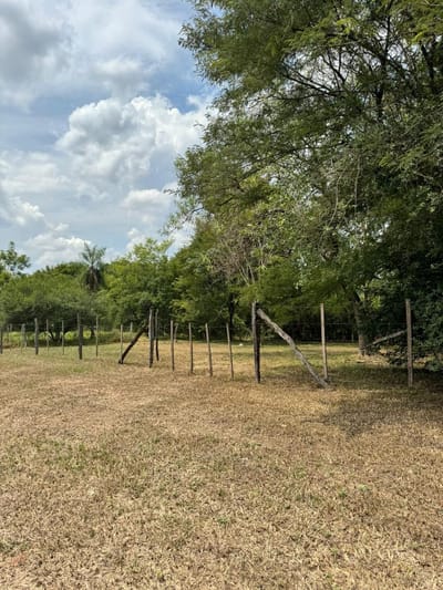 TERRENO EN URBANIZACIÓN SURUBII - a pasos del Exa Goethe