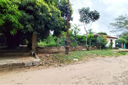 "Terreno Ideal en Villa Industrial, San Lorenzo"    J.A.