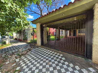 Excelente oportunidad: casa toda en planta baja zona avenida Félix Bogado