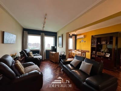 Venta de Apartamento de 2 dormitorios en el Centro Montevideo