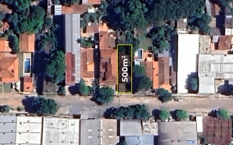Terreno con casa a pasos de Molas Lopez