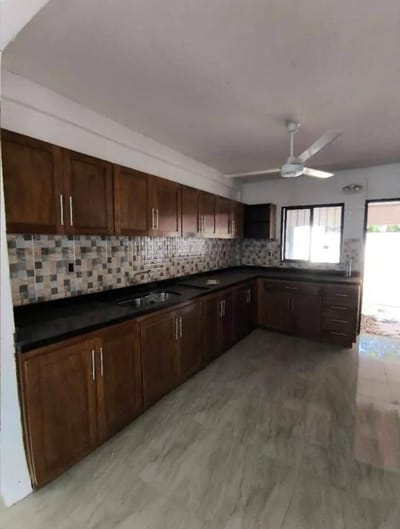 Vendo dúplex en Asunción Loma Pyta Barrio Golondrinas