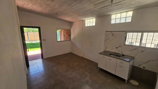 ML PROPIEDADES ALQUILA EN EL PINAR, UN DORMITORIO INDEPENDIENTE