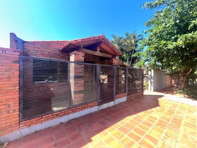 VENDO CASA EN LUQUE - YKA'A