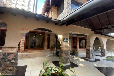 Vendo Casa Mburucuyá, Paraguay