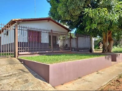 CASA EN AREGUÁ - CAACUPEMÍ EN VENTA