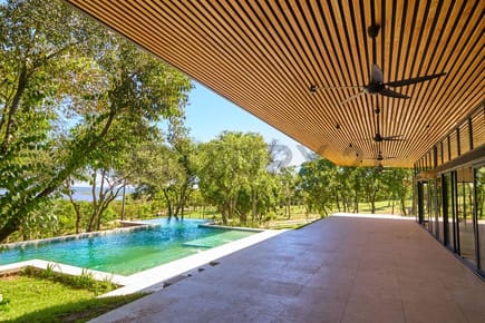 EN VENTA – Terreno de 1.001 m² con Vistas al Lago Ypacaraí en Condominio, San Bernardino