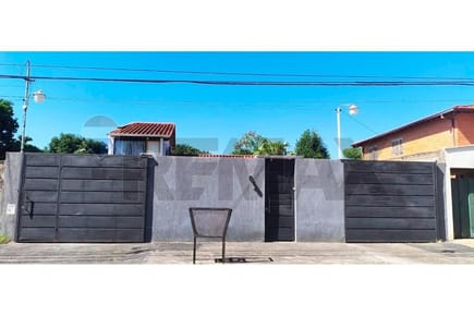 Casa - Venta - Los Laureles, Paraguay