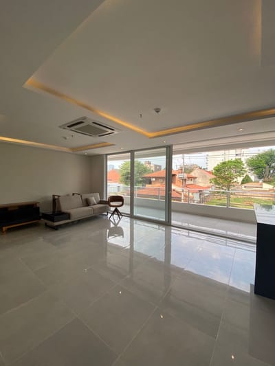 DEPARTAMENTO DE 2 DORMITORIOS ZONA LAS LOMAS - A UNA CUADRA DE MOLAS LÓPEZ