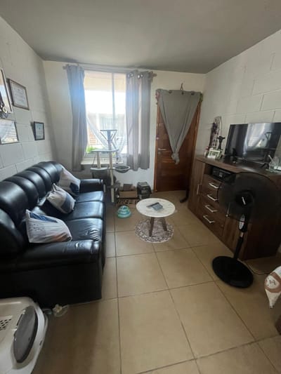Apartamento en Avda Gral Flores prox Av Mendoza