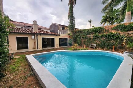VENDO PROPIEDAD CON POTENCIAL EN LAMBARÉ. 1,080,000,000 ₲