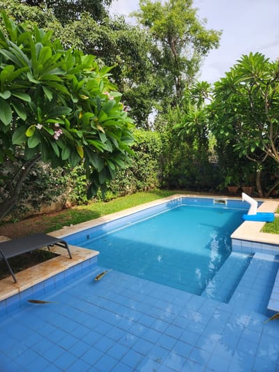 VENDO HERMOSA CASA AMOBLADA EN BARRIO CERRADO MBURUCUYA.