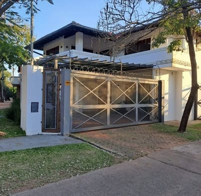 ALQUILO HERMOSA CASA EN BARRIO MANORA