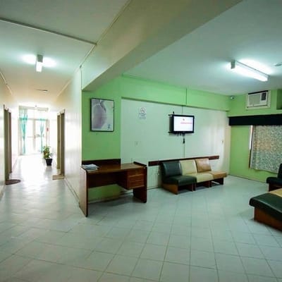 VENDO CONSULTORIO IDEAL  PARA PERSONAL DE SALUD